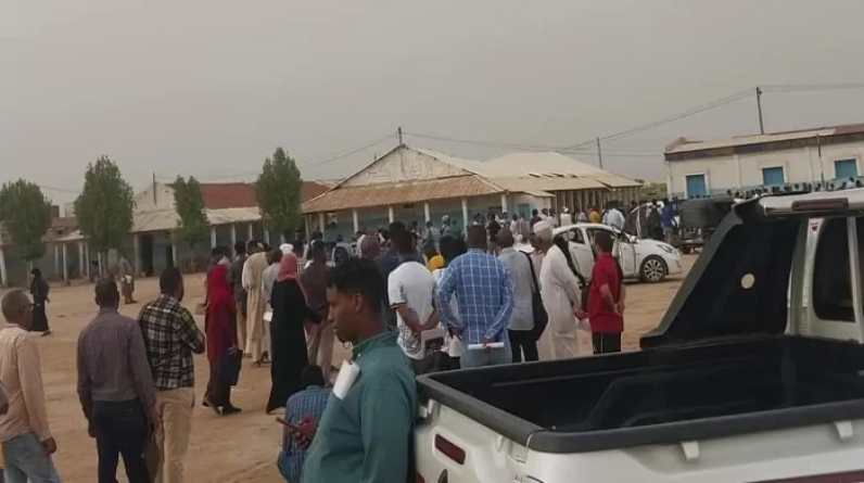 هربا من الحرب.. طوابير في السودان للحصول على جواز سفر